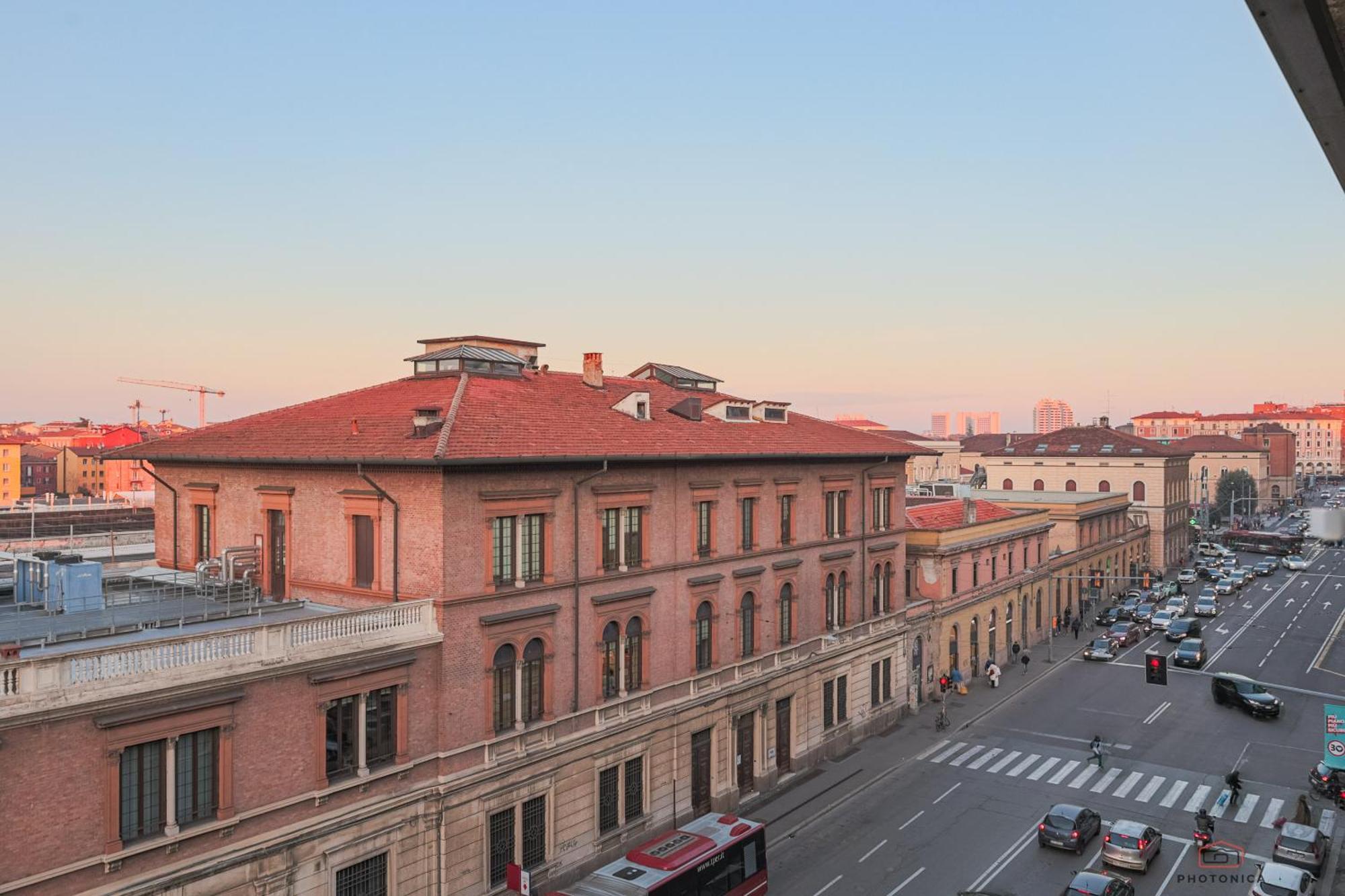 Front Station Apartment - Stazione Centrale Di 볼로냐 외부 사진
