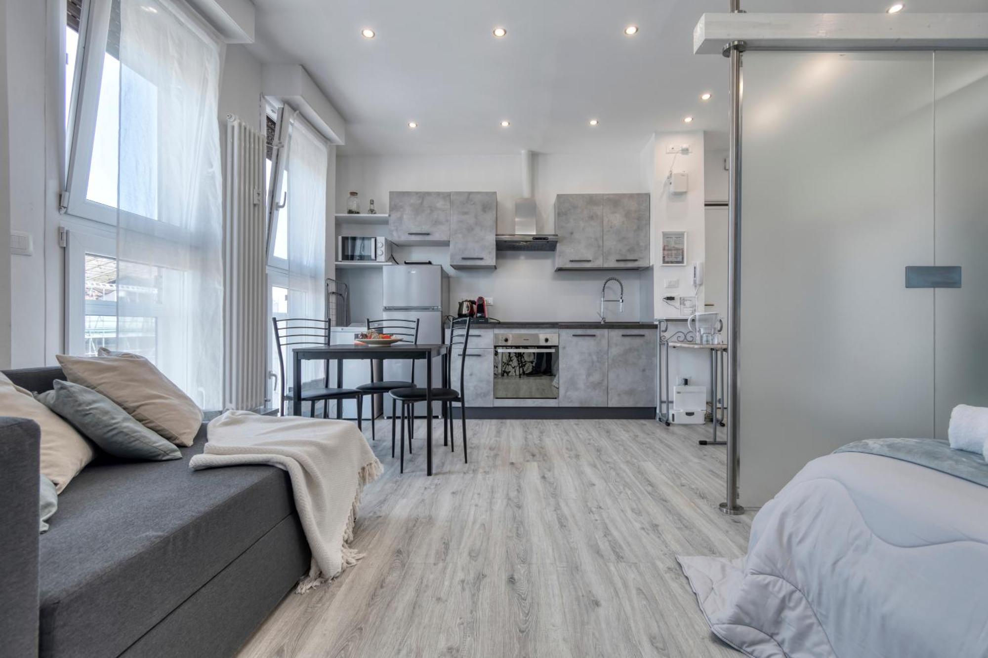 Front Station Apartment - Stazione Centrale Di 볼로냐 외부 사진