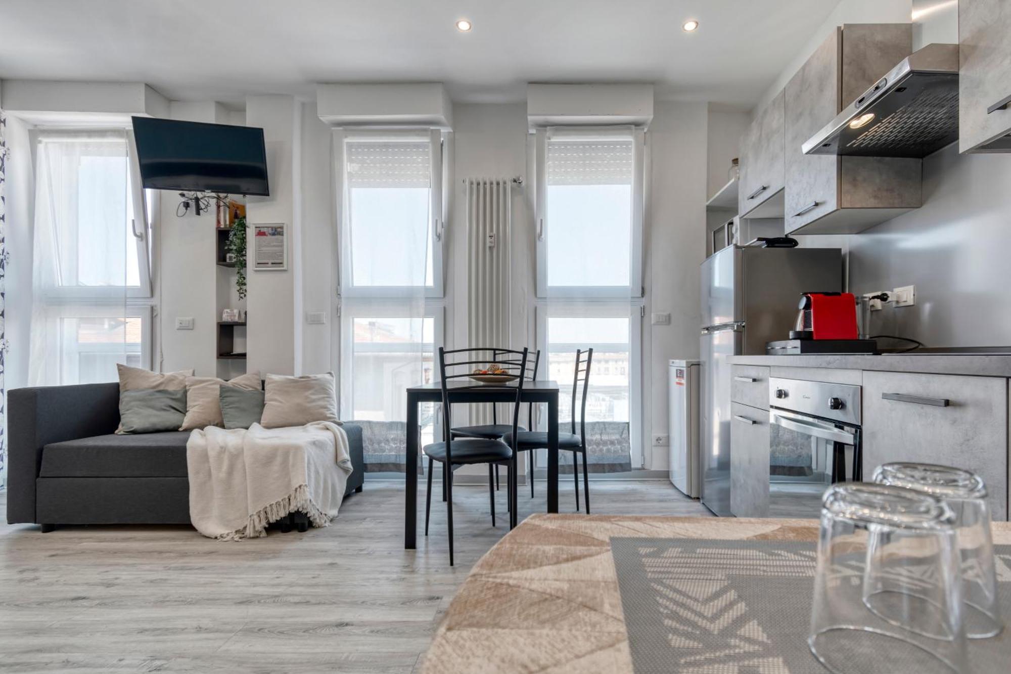 Front Station Apartment - Stazione Centrale Di 볼로냐 외부 사진