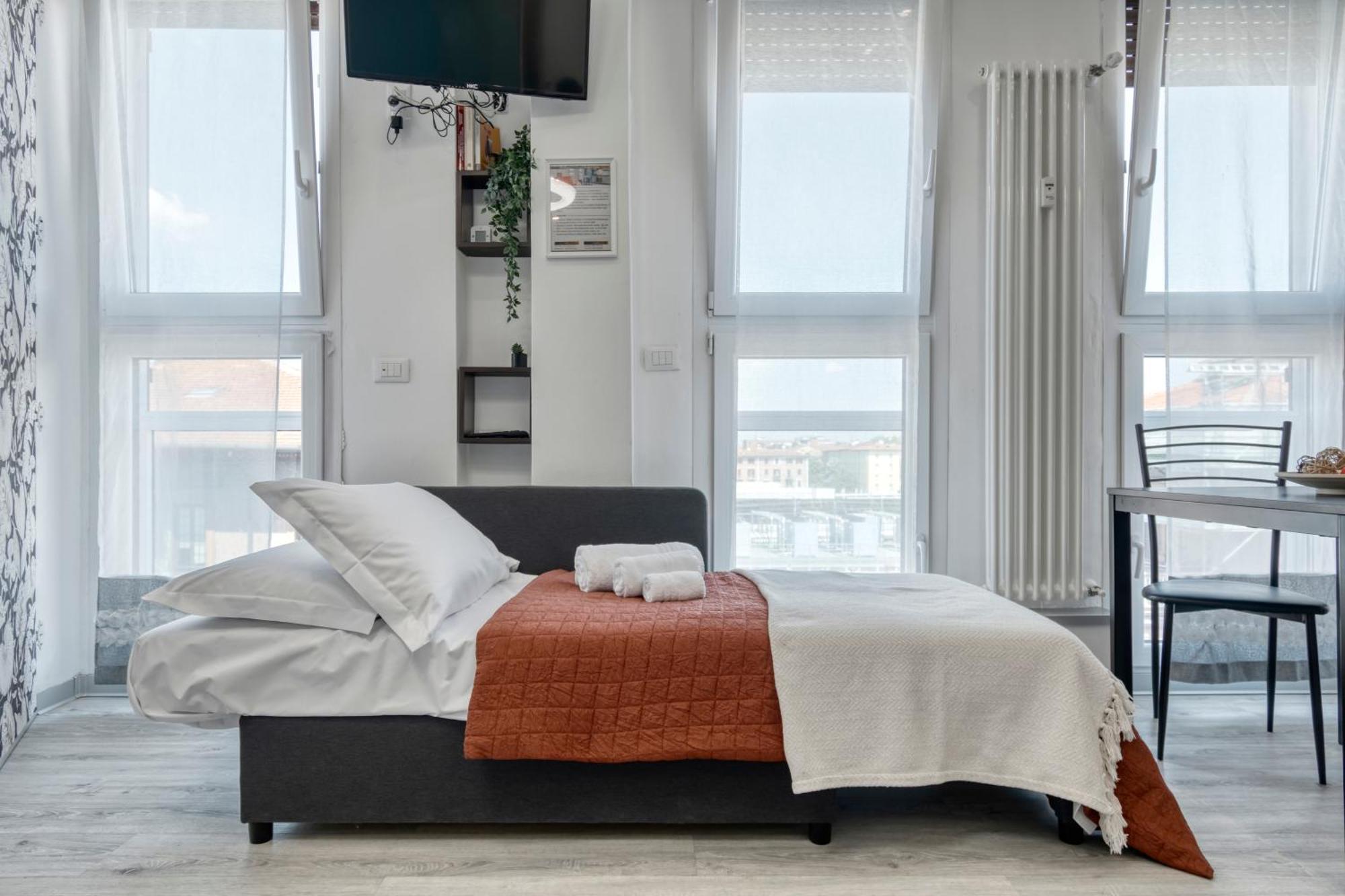 Front Station Apartment - Stazione Centrale Di 볼로냐 외부 사진